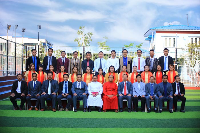 ဝန်ထမ်းများ